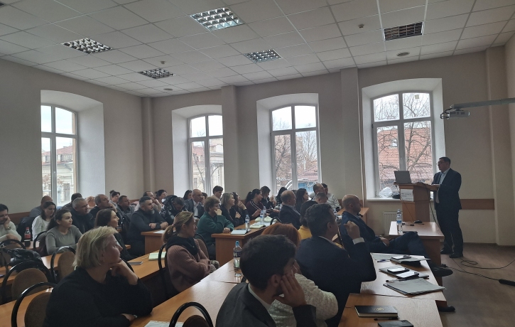 Instruirea executorilor judecătorești cu genericul „Rolul executorului judecătoresc în combaterea ...