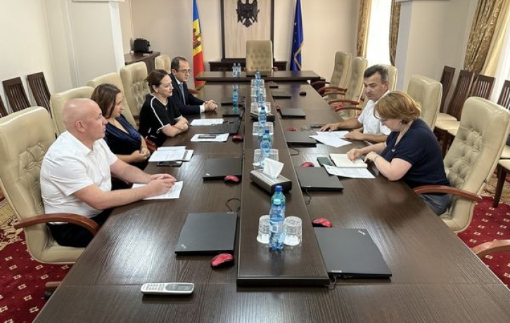 Întrevederea membrilor CSM și a judecătorilor din Judecătoria Chișinău cu reprezentanții Uniunii ...