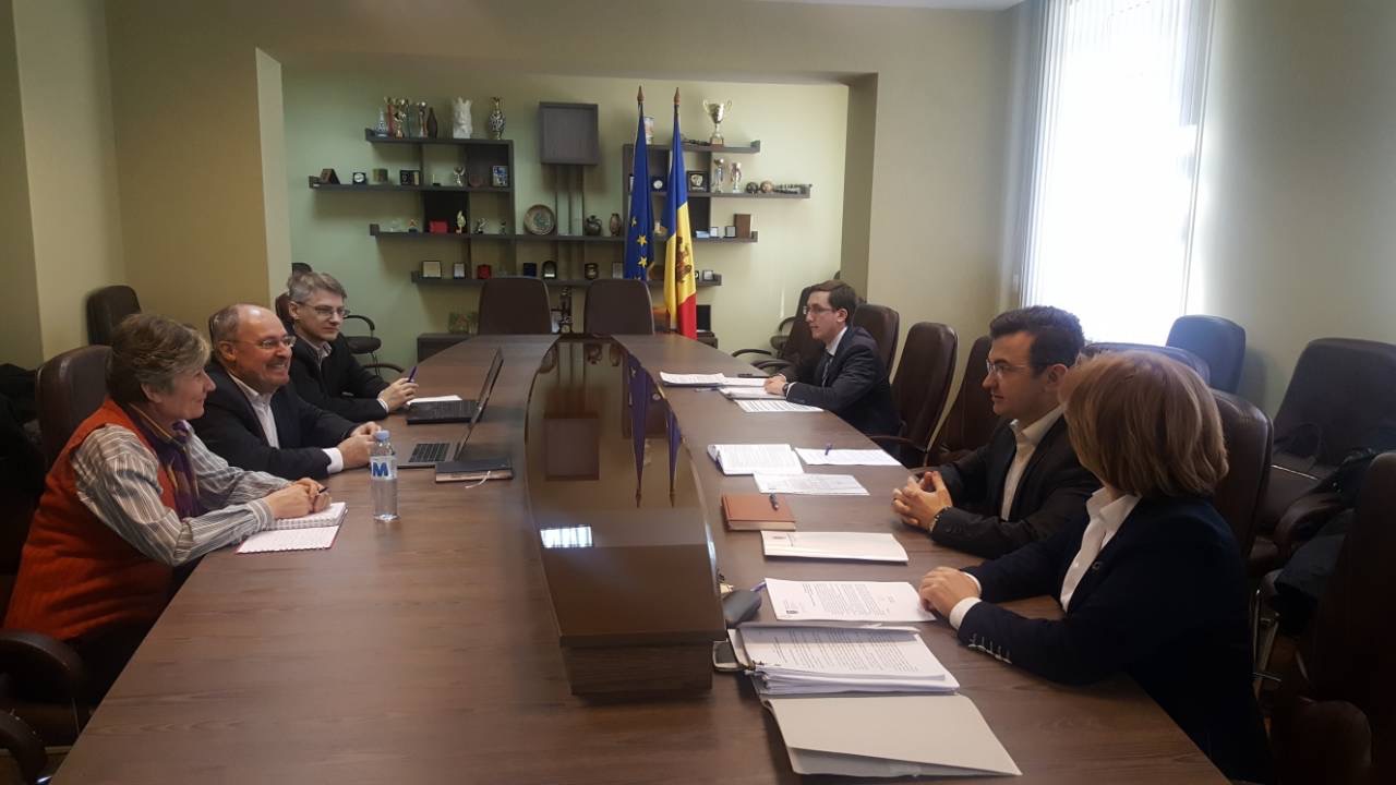Întrevedere cu experții EUTAP 4 privind modificarea sistemului cheltuielilor de executare.