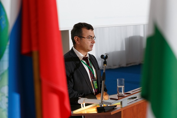 Ambasada Republicii Moldova în Federaţia Rusă - alături de reprezentanţii Republicii Moldova, participanţi ...